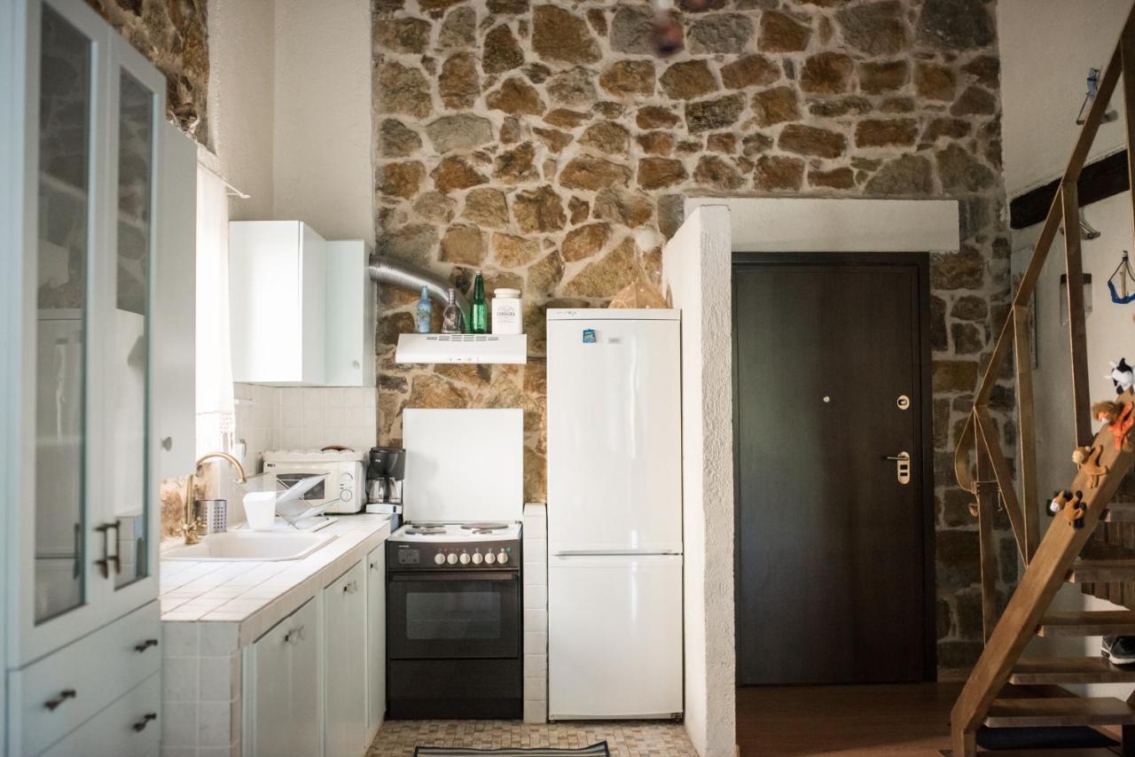 Stone Villas Nea Roda Exterior photo